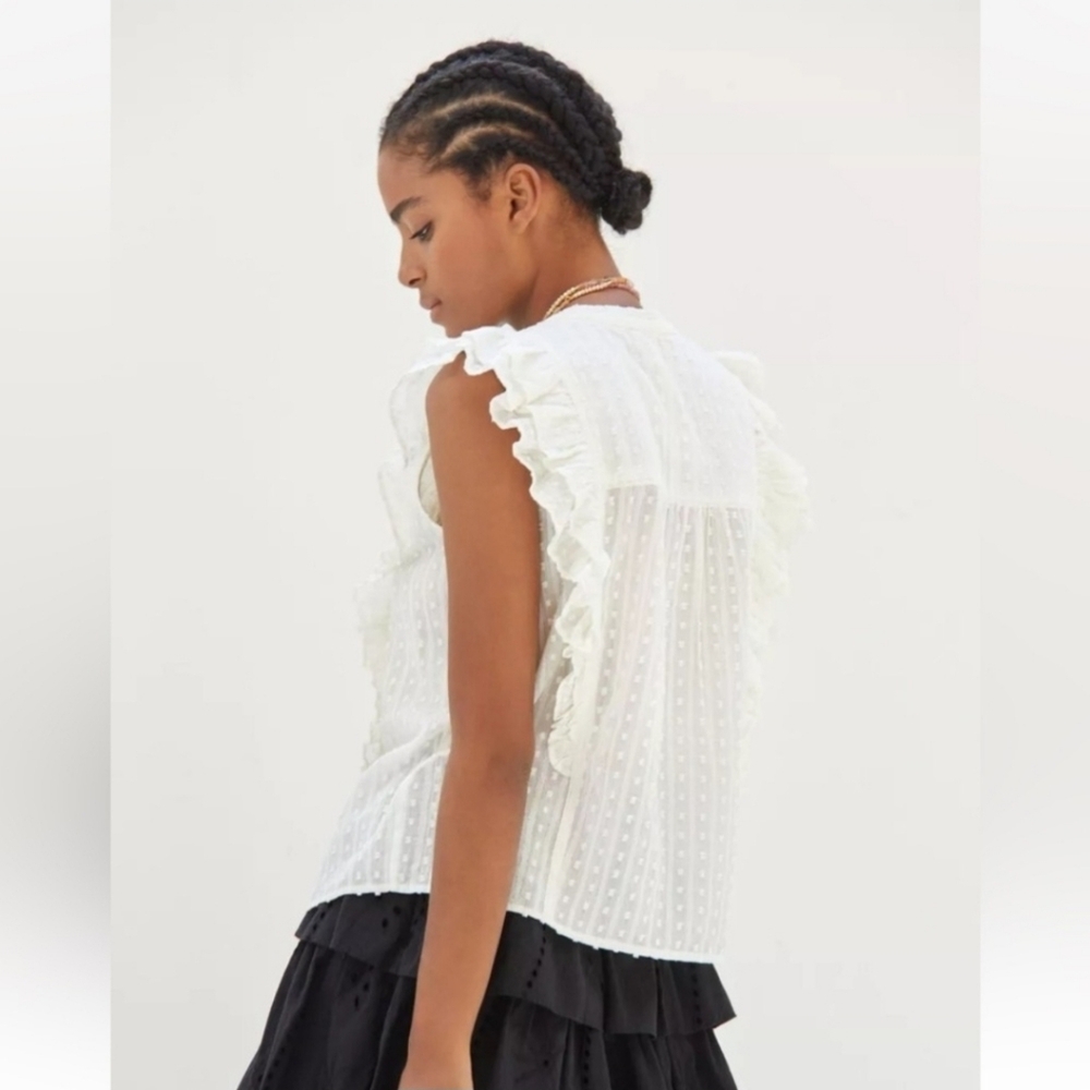 Pilcro White Sleeveless Ruffled Eyelet Button-Front Blouse - Picture 5 of 10